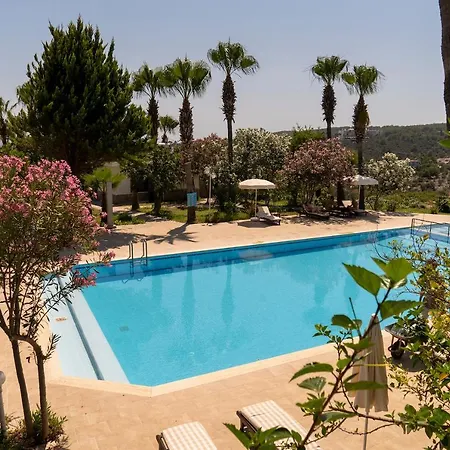 Xanthos Boutique Hotel 2*