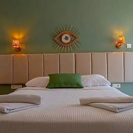 Xanthos Boutique